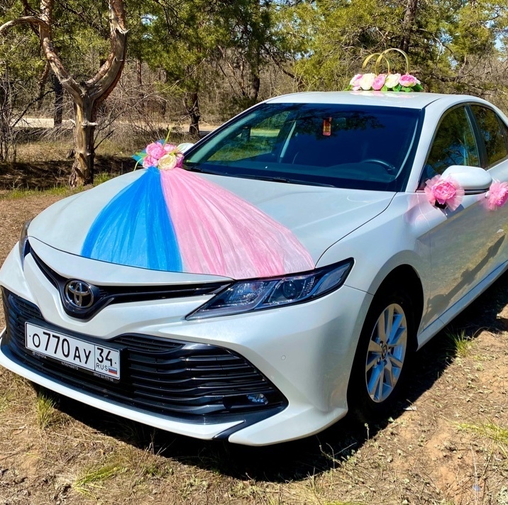 Декор свадебных кортежей в Волгограде 89610705007 Украшения свадебного кортежа в Волгограде от компании LOVE-AVTO34
