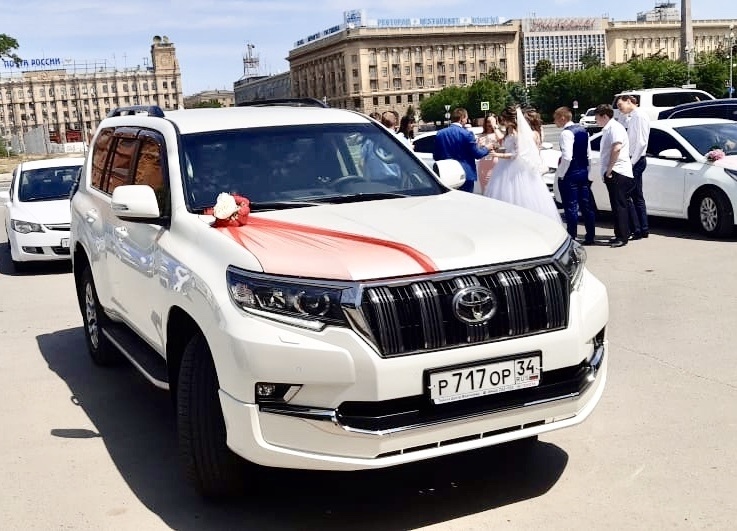 Свадебный кортеж в Волгограде 89610705007 Киа Рио на свадьбу, свадебный кортеж БМВ в Волгограде от компании LOVE-AVTO34, 896107005007